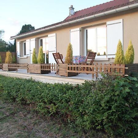 Ravieres La Maison Et Son Jardin Sur Le Canal De Bourgogne מראה חיצוני תמונה